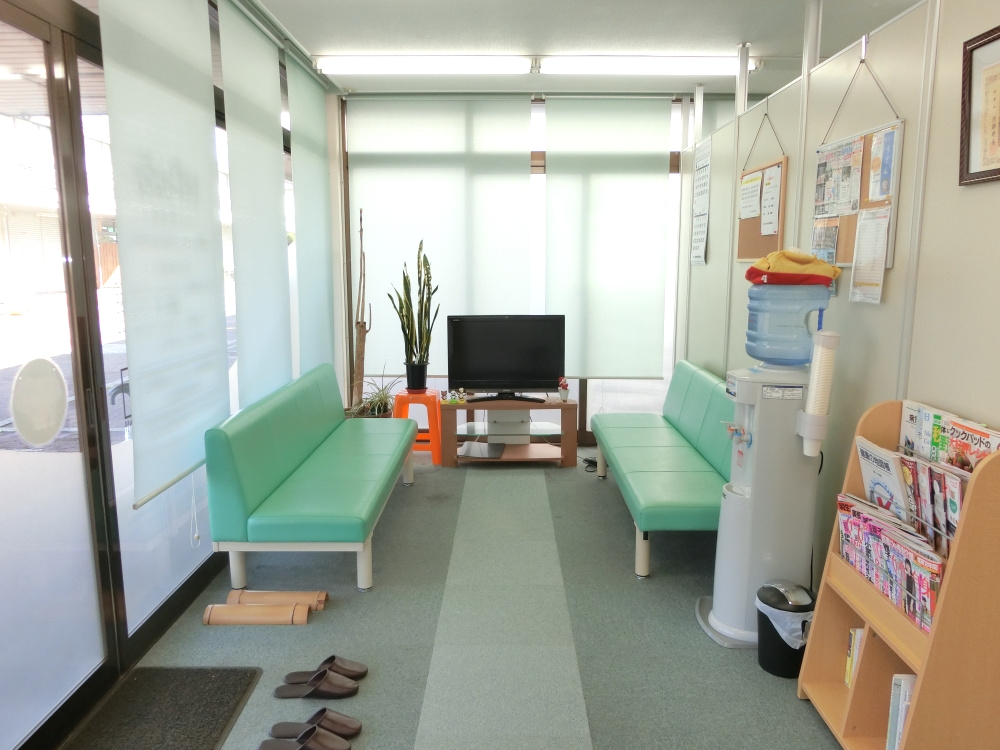 はなみずき鍼灸整骨院　待合室